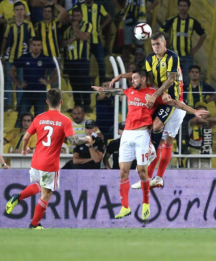 Fanatik yazarlarının Fenerbahçe - Benfica maçı yorumları