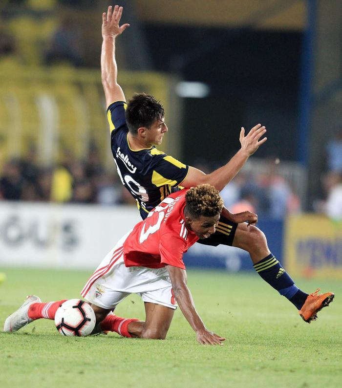 Fanatik yazarlarının Fenerbahçe - Benfica maçı yorumları