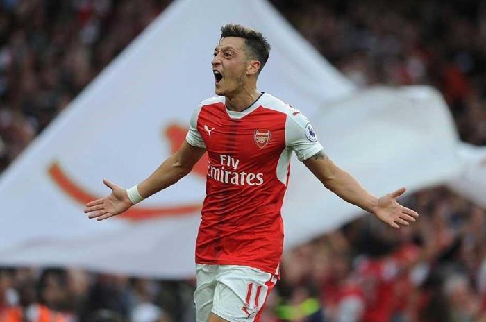 Kicker Mesut Özili en iyiler arasında gösterdi