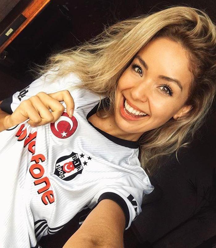 Vanessa Crippa Vodafone Parkta nefes kesti