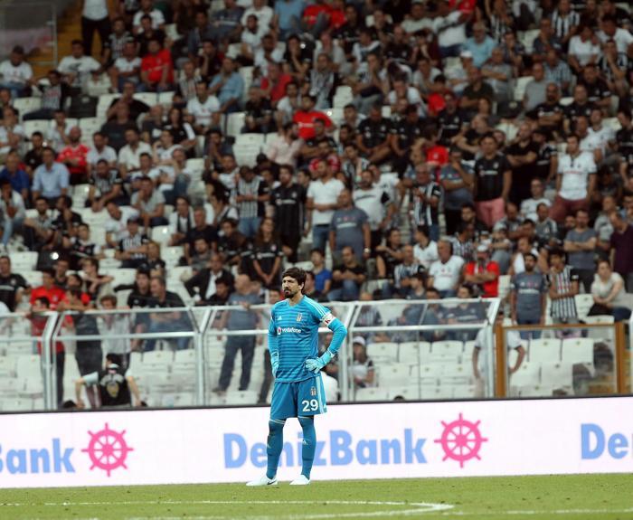Fenerbahçe ve Beşiktaş peşinde Fraser Forster...