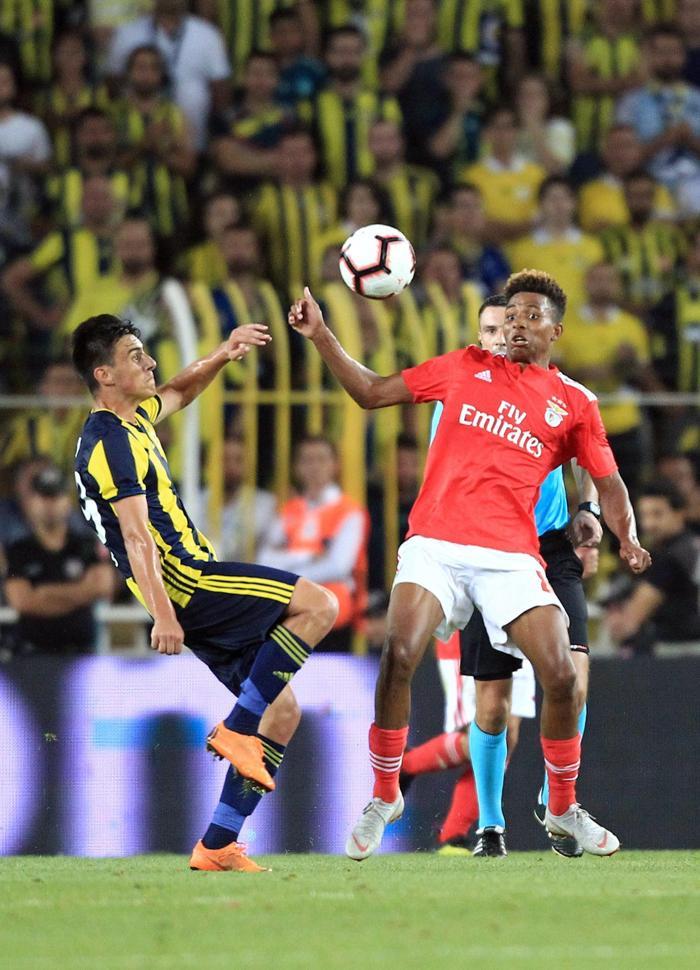Fanatik yazarlarının Fenerbahçe - Benfica maçı yorumları