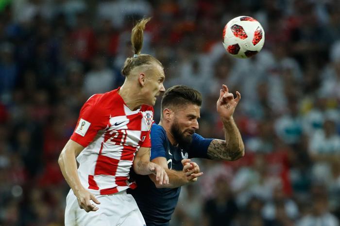 Calum Chambers Fulhama Domagoj Vida Arsenale