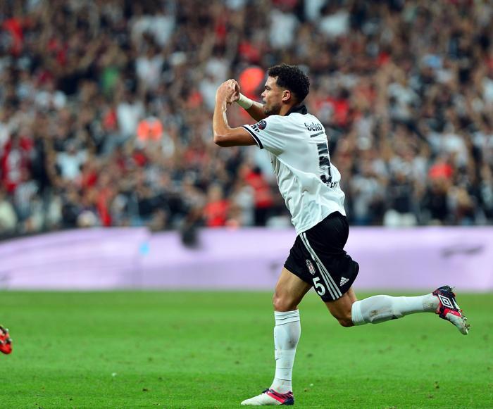 Fanatik yazarlarının Beşiktaş - Akhisar maçı yorumları