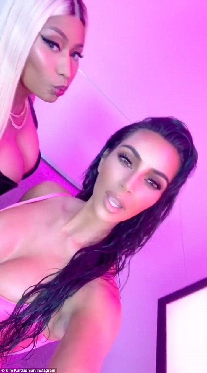 Kim Kardashian düğün dönüşü böyle görüntülendi