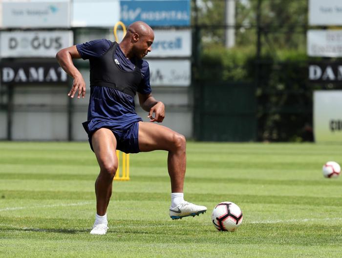 Fenerbahçede Andre Ayew ilk kez takımla birlikte çalıştı