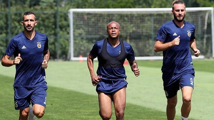 Fenerbahçede Andre Ayew ilk kez takımla birlikte çalıştı