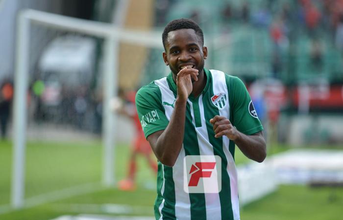 Cedric Bakambu: 7 milyon 500 bin Euro - Villarreal