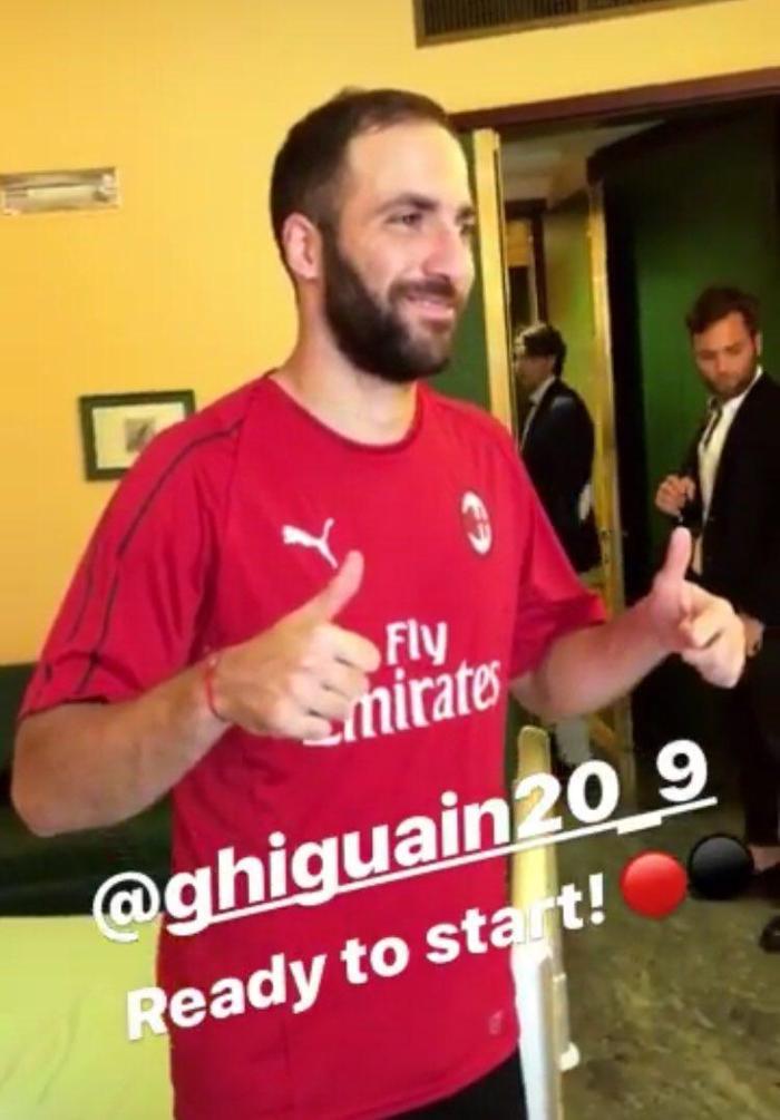 Gonzalo Higuain Milanda Andre Silva ise Galatasaraya...