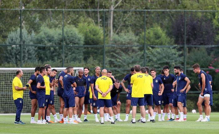 Fenerbahçede Andre Ayew ilk kez takımla birlikte çalıştı
