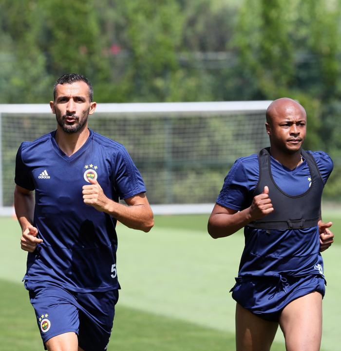 Fenerbahçede Andre Ayew ilk kez takımla birlikte çalıştı