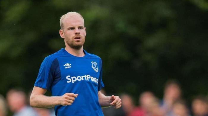 Beşiktaşa Davy Klaassenden kötü haber