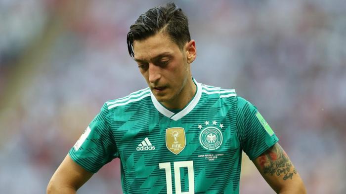 Şok detay Mesut Özil tehdit mi ediliyor