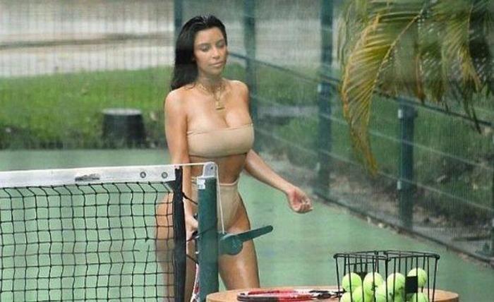 Kim Kardashian: Donald Trump aradığında çıplaktım