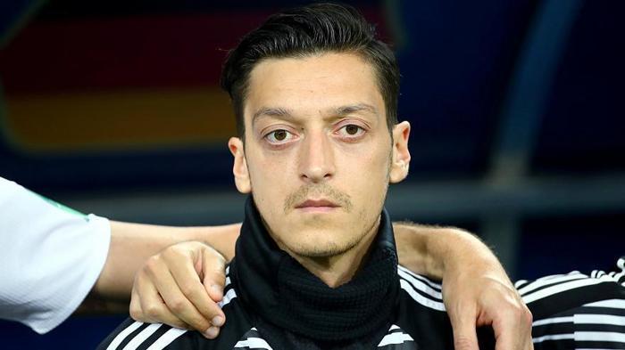 Şok detay Mesut Özil tehdit mi ediliyor