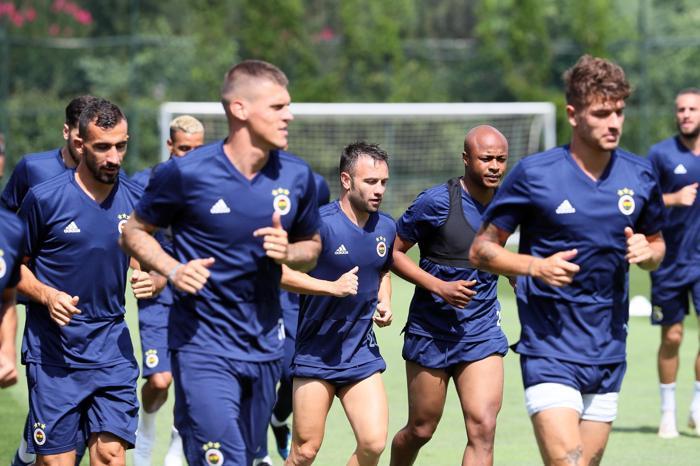 Fenerbahçede Andre Ayew ilk kez takımla birlikte çalıştı