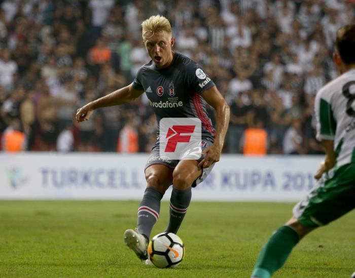 Andreas Beck: 2 milyon Euro - Stuttgart