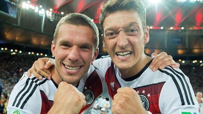 Şok detay Mesut Özil tehdit mi ediliyor