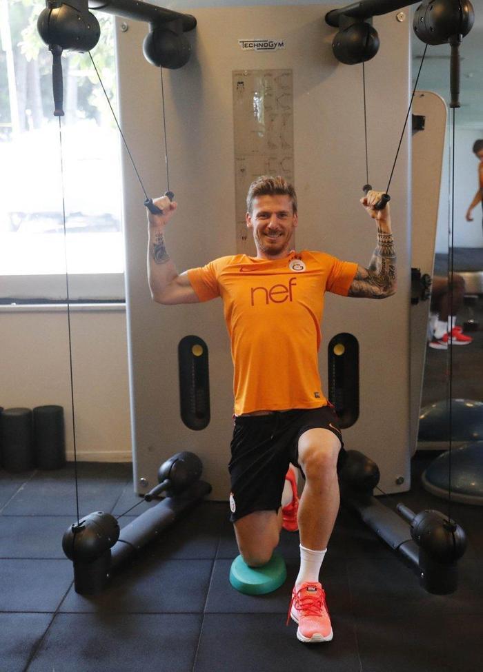 Galatasaray salonda çalıştı, güç depoladı