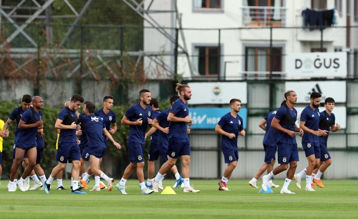 Fenerbahçede Andre Ayew ilk kez takımla birlikte çalıştı
