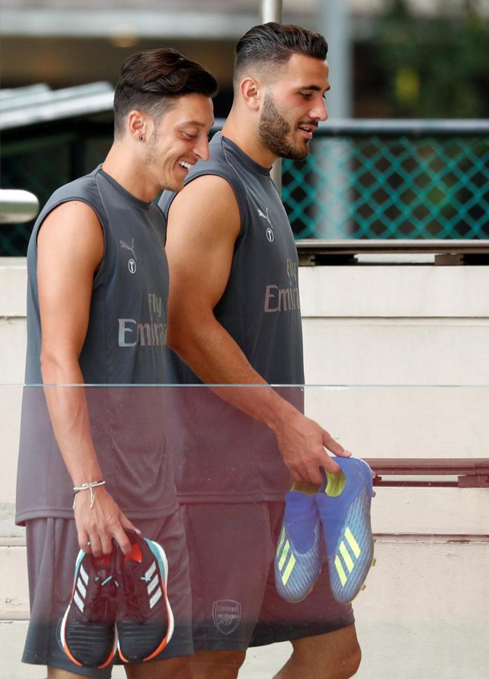 Şok detay Mesut Özil tehdit mi ediliyor