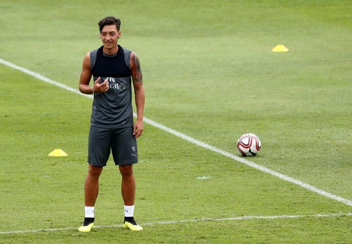 Şok detay Mesut Özil tehdit mi ediliyor
