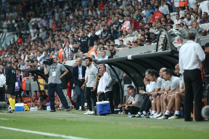 Fanatik yazarlarının Beşiktaş - LASK Linz maçı yorumları