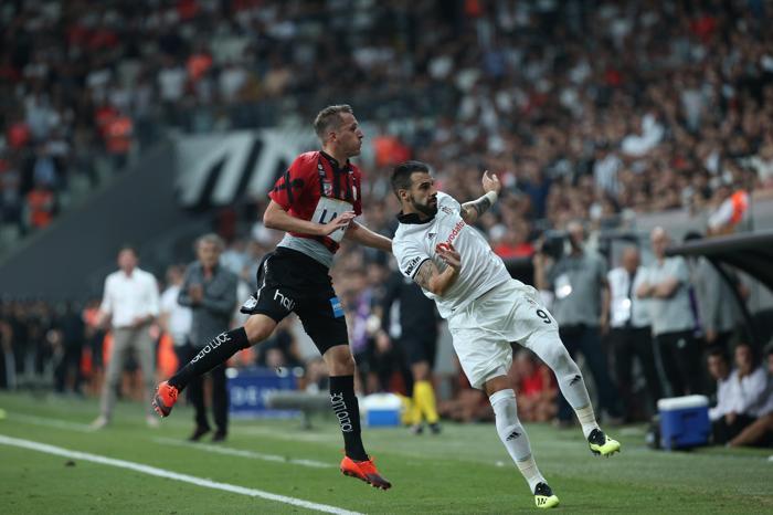 Fanatik yazarlarının Beşiktaş - LASK Linz maçı yorumları