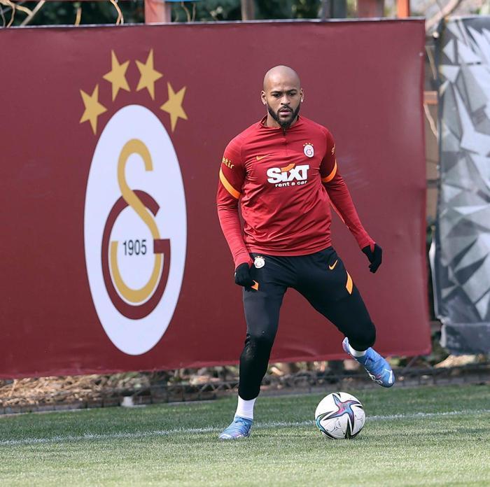 Galatasarayın Konyaspor muhtemel 11i Domenec Torrent kararını verdi...
