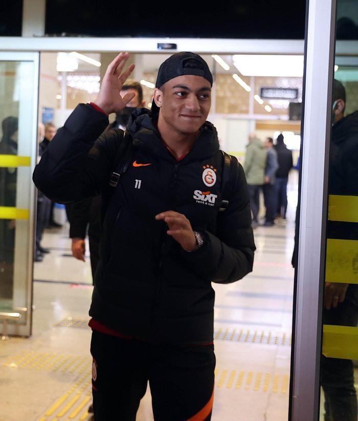 Galatasarayın Konyaspor muhtemel 11i Domenec Torrent kararını verdi...