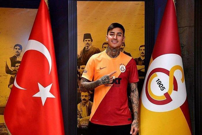 FIORENTINADA DURDU G.SARAYDA ÇÖKTÜ
