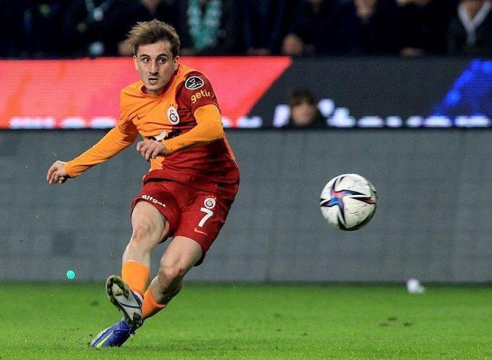 Son dakika Galatasaray haberi Kerem Aktürkoğluna teklif var mı Menajerinden açıklama geldi
