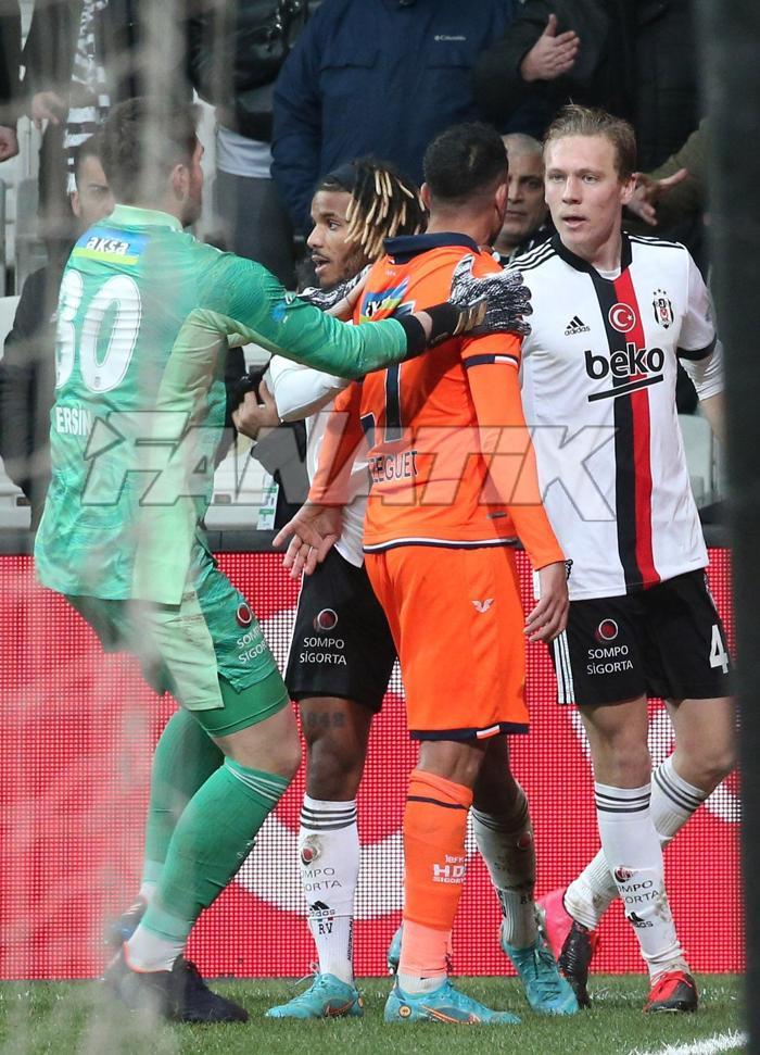 Beşiktaş-Başakşehir maçında gerilim Rosier-Atibanın ardından Trezeguet-Serdar Saatçı...