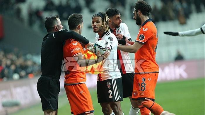 Beşiktaş-Başakşehir maçında gerilim Rosier-Atibanın ardından Trezeguet-Serdar Saatçı...