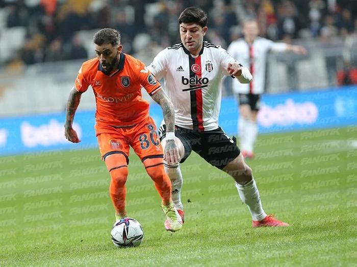 Beşiktaş - Başakşehir maçını Fanatik yazarları değerlendirdi