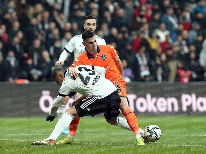 Beşiktaş - Başakşehir maçını Fanatik yazarları değerlendirdi