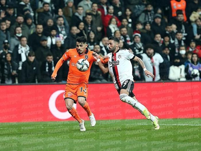 Beşiktaş - Başakşehir maçını Fanatik yazarları değerlendirdi