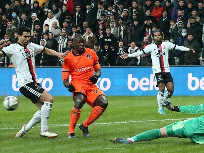 Beşiktaş - Başakşehir maçını Fanatik yazarları değerlendirdi