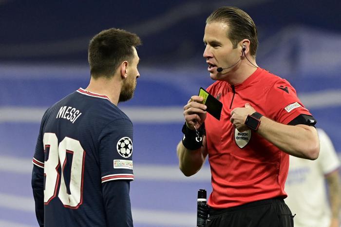 Şampiyonlar Liginin dev maçında Benzama ile Vinicius şov yaptı, Messi, Mbappe, Neymar yıkıldı