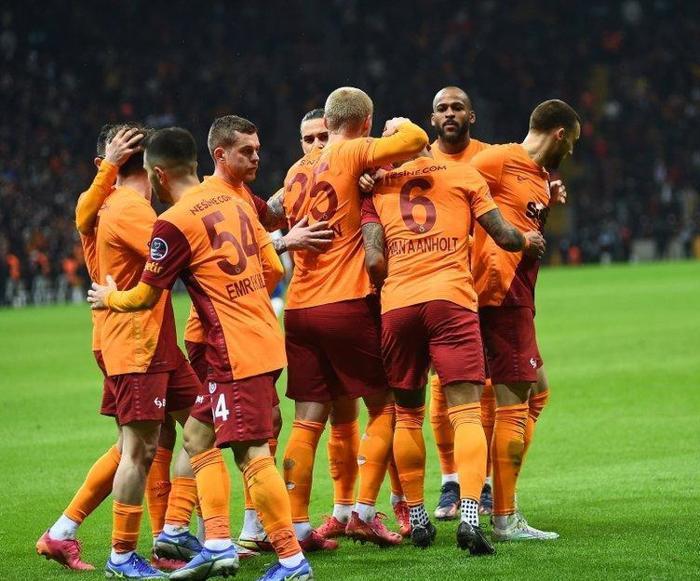 Son dakika: Barcelona maçı öncesi gerçek ortaya çıktı Galatasaraylı 4 oyuncu...