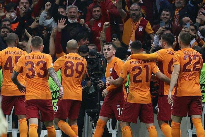 Son dakika: Barcelona maçı öncesi gerçek ortaya çıktı Galatasaraylı 4 oyuncu...