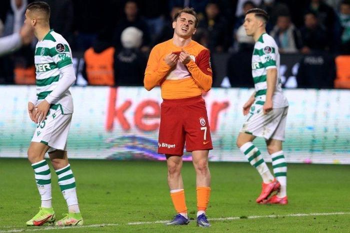 Son dakika: Barcelona maçı öncesi gerçek ortaya çıktı Galatasaraylı 4 oyuncu...