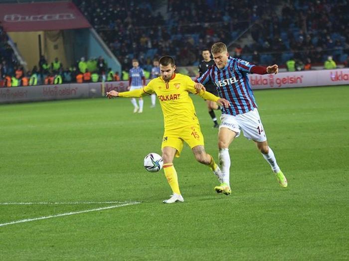 Kasketli adam gün sayıyor Trabzonspor - Göztepe maçını Fanatik yazarları değerlendirdi
