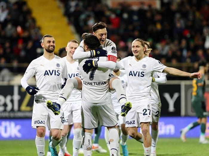 Fenerbahçenin zirveyi bulması uzun sürmez