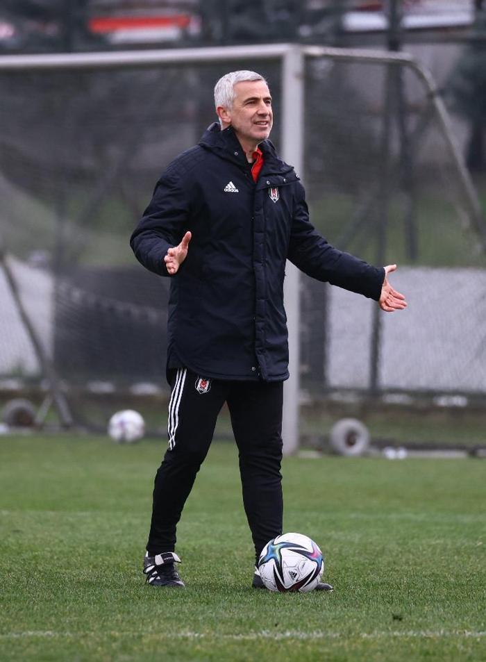 Süper Lig 2021-2022 sezonunda yaşanan teknik direktör ayrılıkları