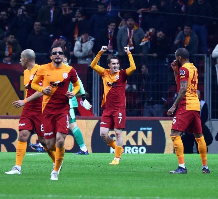 Fanatik yazarları Galatasaray - Beşiktaş derbisini kaleme aldı