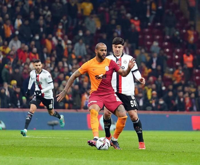 Fanatik yazarları Galatasaray - Beşiktaş derbisini kaleme aldı