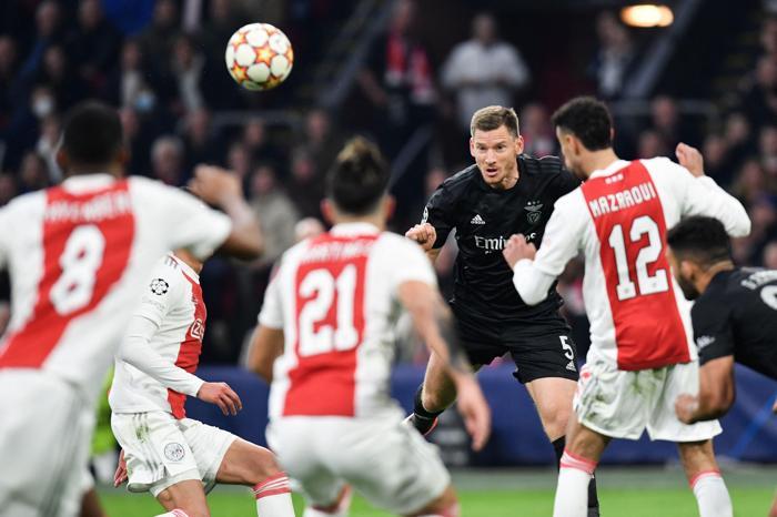Ajax, Beşiktaşın grubundan namağlup lider çıktı, Son 16da elendi Benfica çeyrek finalde...