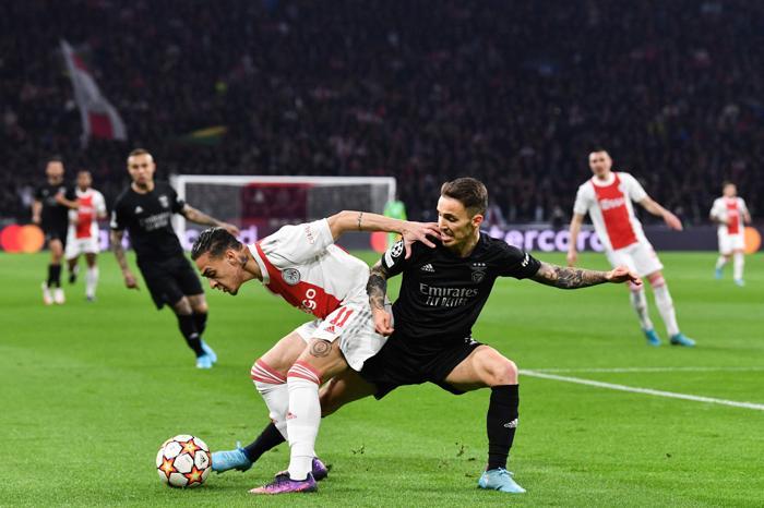 Ajax, Beşiktaşın grubundan namağlup lider çıktı, Son 16da elendi Benfica çeyrek finalde...