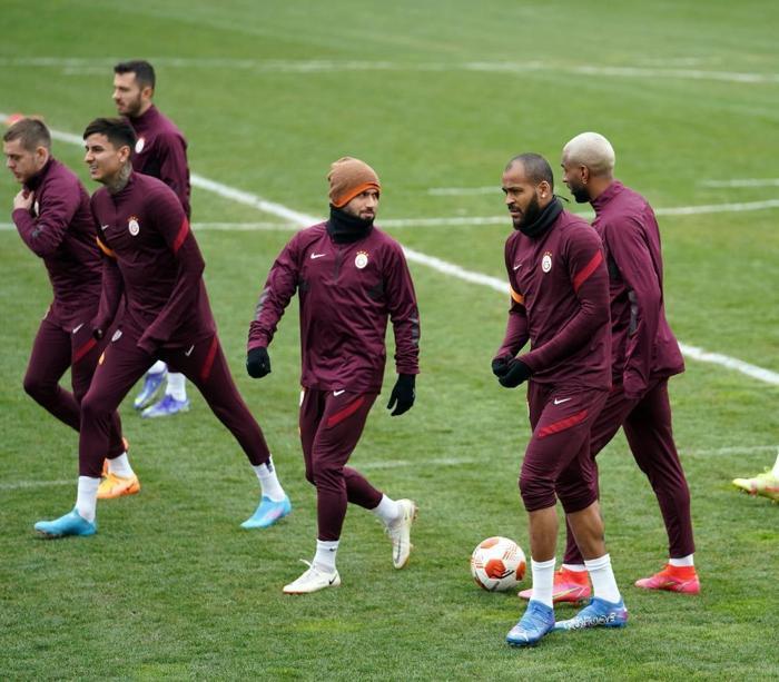 Son dakika Galatasarayın Barcelona 11i... Torrent kararını verdi